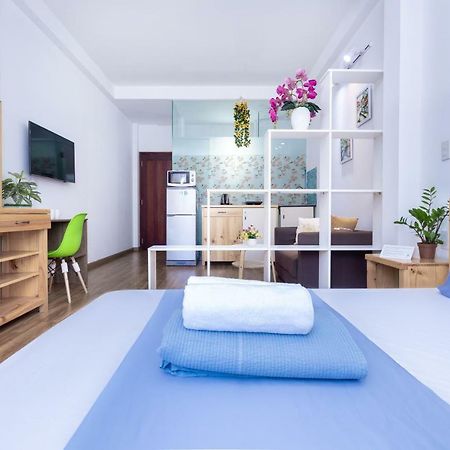 Cozrum Homes Truong Dinh Хошимин Экстерьер фото