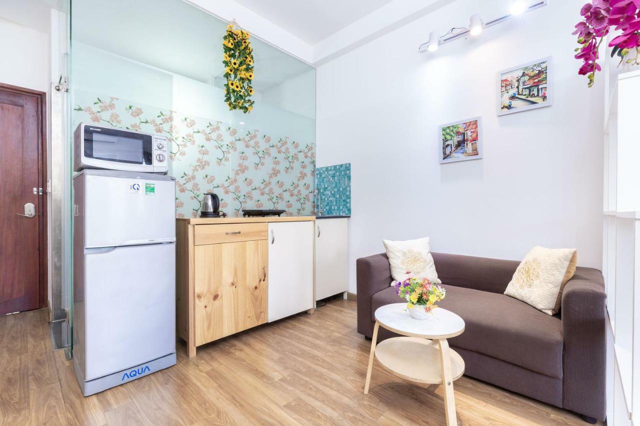 Cozrum Homes Truong Dinh Хошимин Экстерьер фото