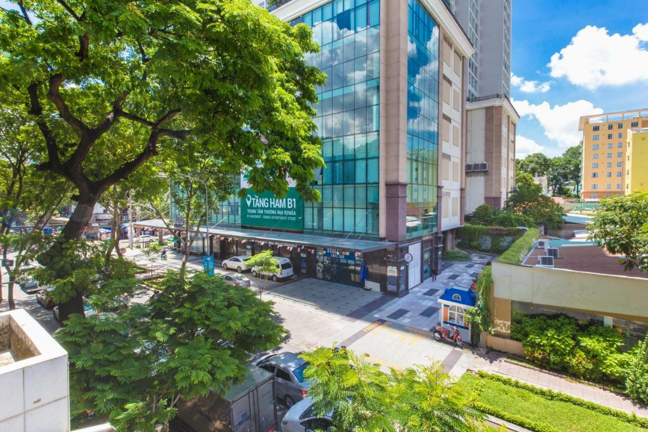 Cozrum Homes Truong Dinh Хошимин Экстерьер фото
