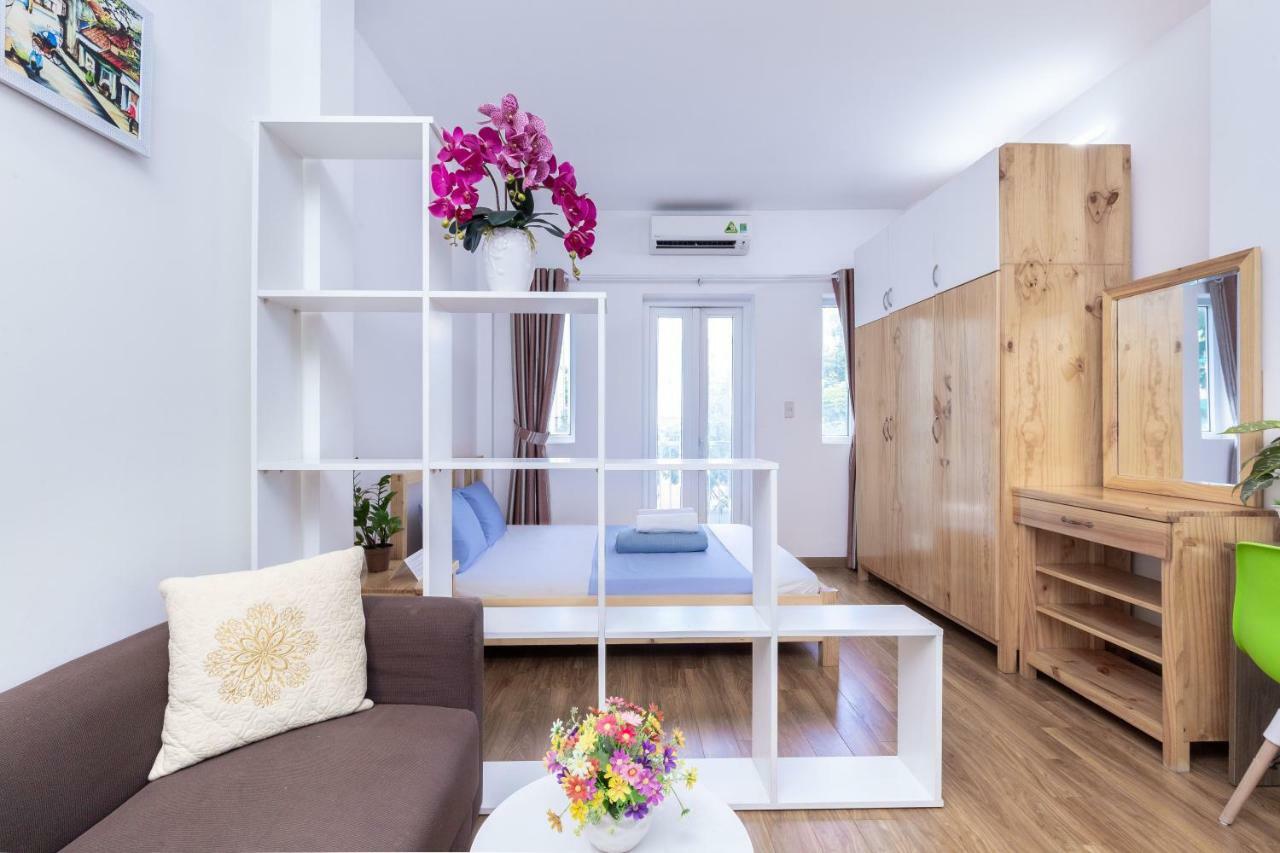 Cozrum Homes Truong Dinh Хошимин Экстерьер фото