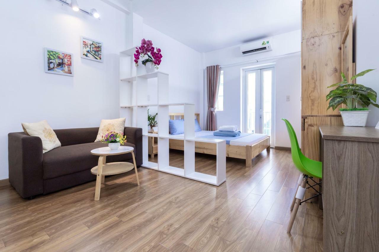 Cozrum Homes Truong Dinh Хошимин Экстерьер фото