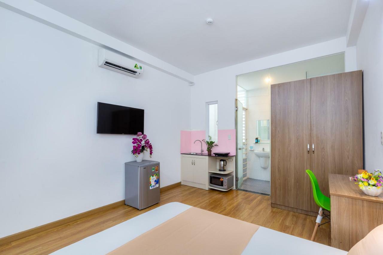 Cozrum Homes Truong Dinh Хошимин Экстерьер фото