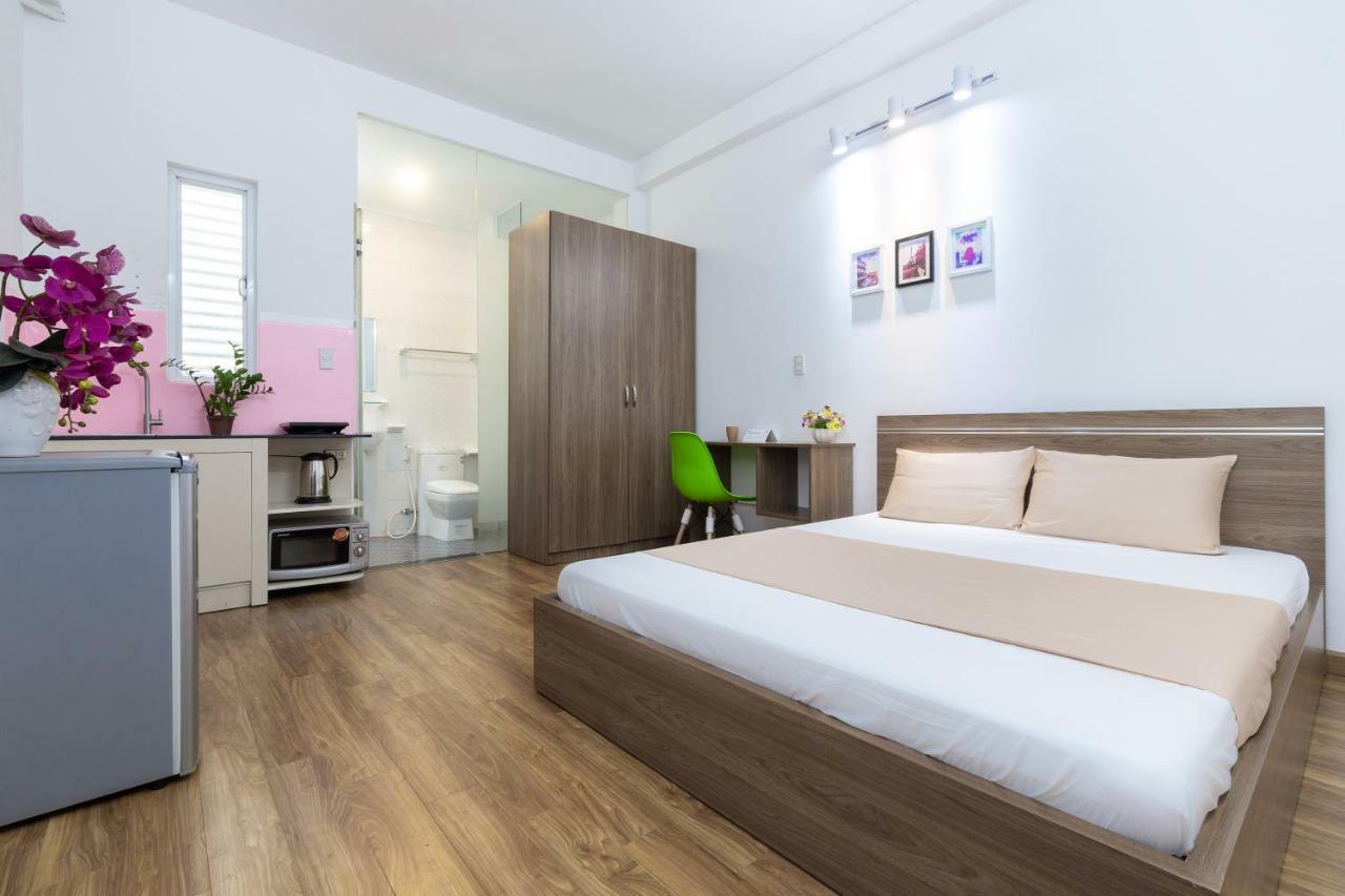 Cozrum Homes Truong Dinh Хошимин Экстерьер фото